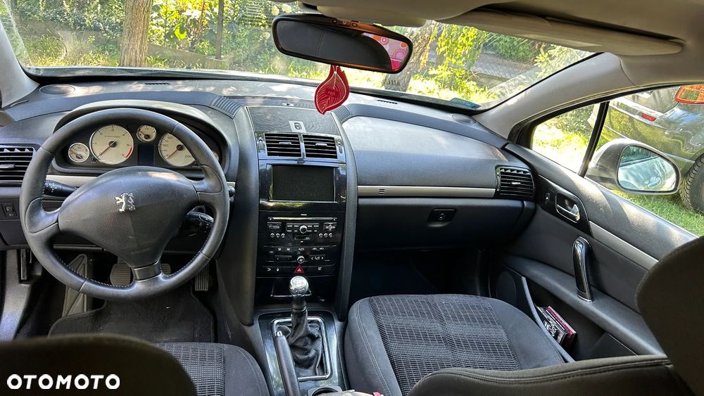 Peugeot 407 - 12