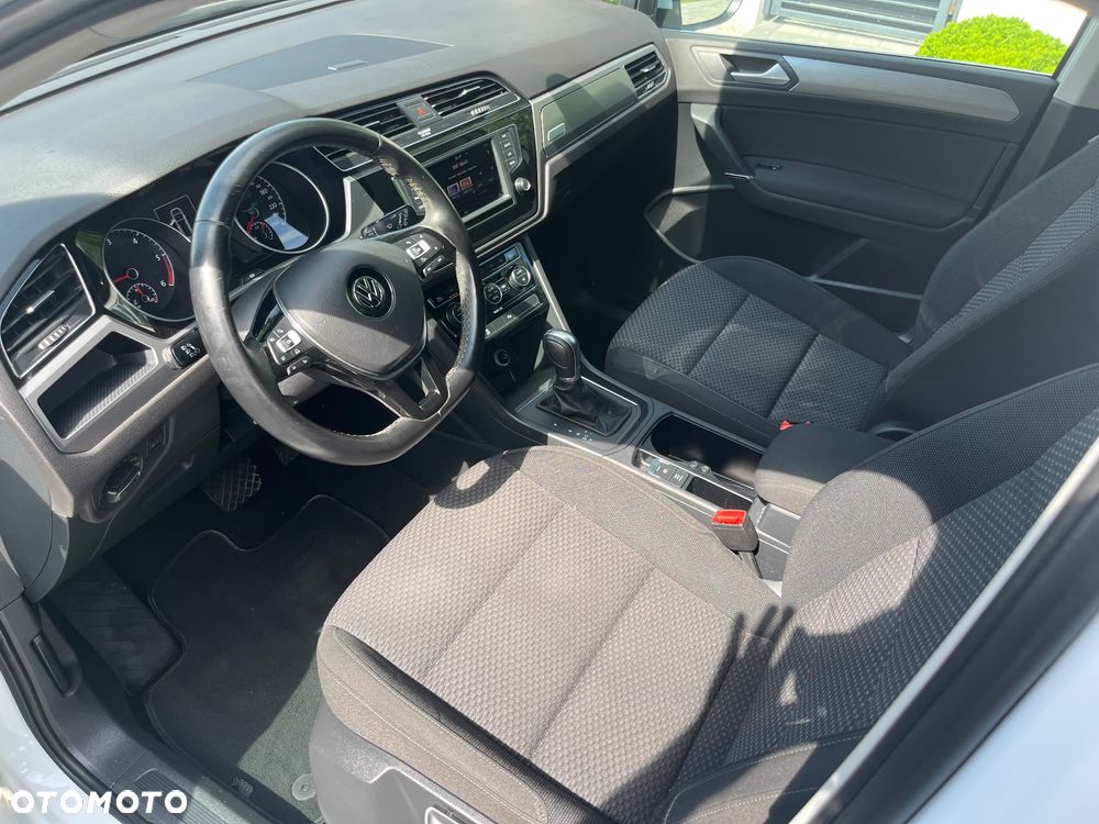 Volkswagen Touran 2.0 TDI BMT Comfortline Plus DSG - 9