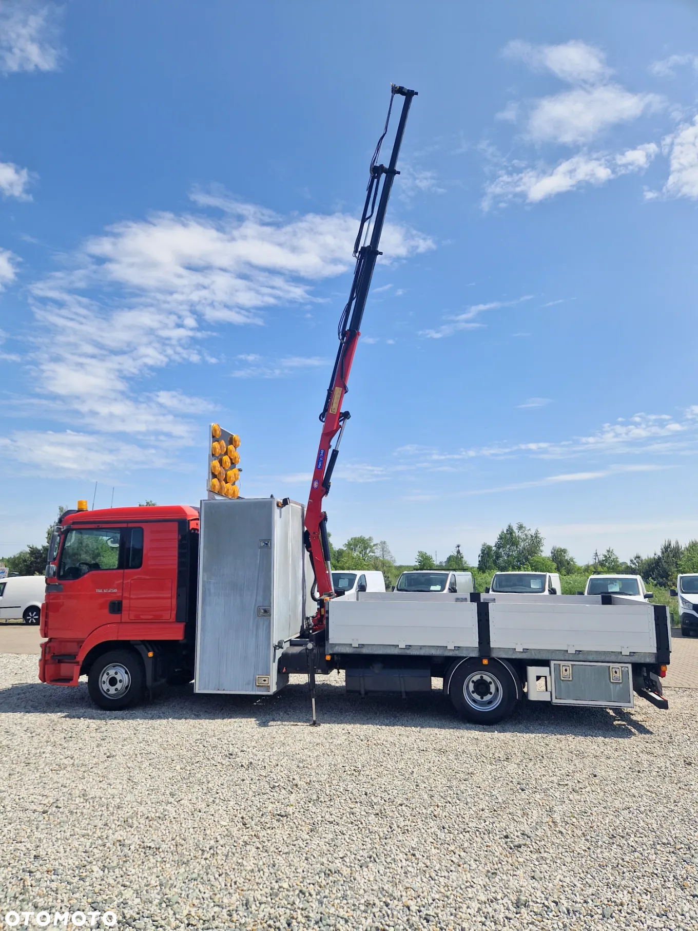 MAN TGL 12.250 DŻWIG HDS HIAB Z PILOTEM SKRZYNIA 4M 2 X KAMERA BLOKADA MOSTU SPANIE DUŻA KABINA - 30