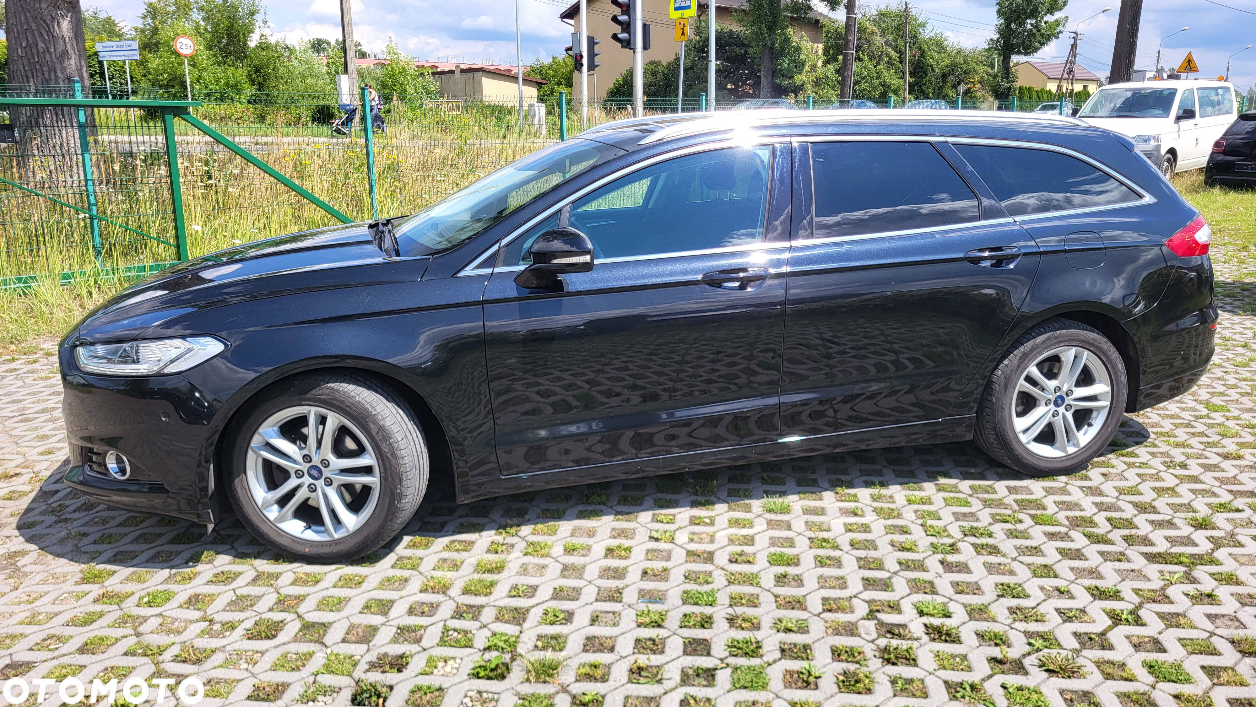Ford Mondeo - 14