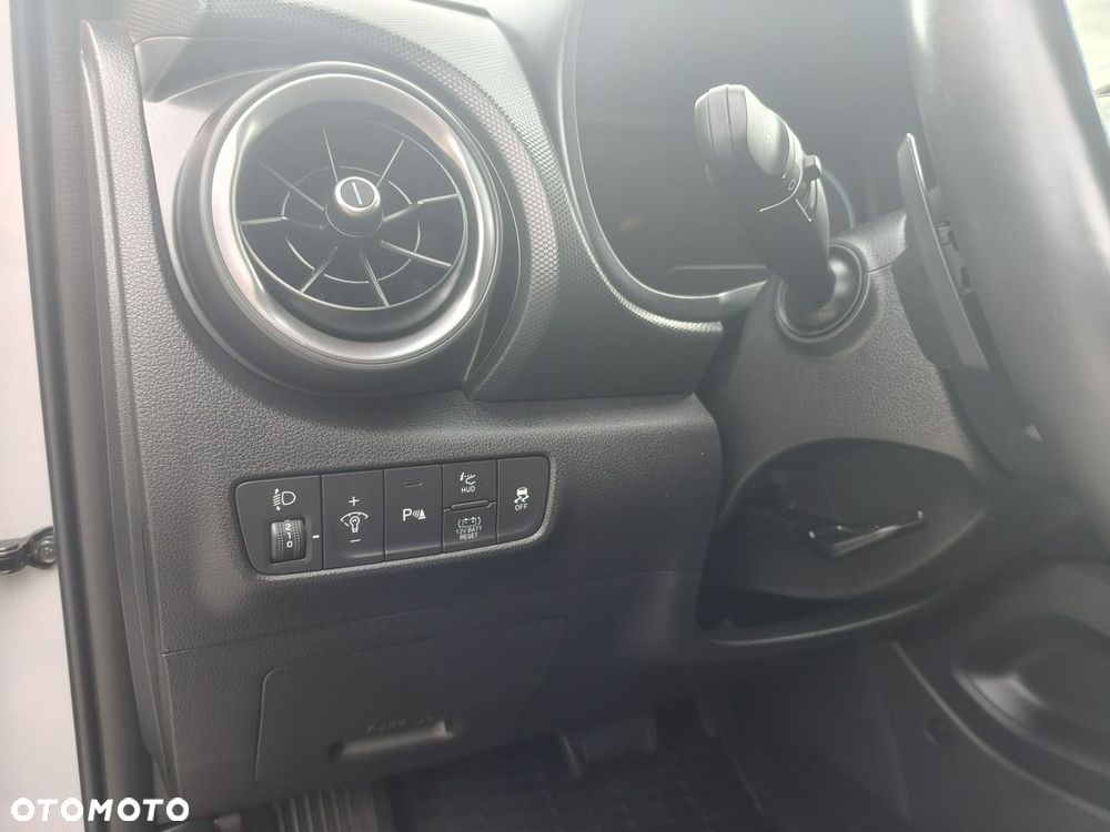 Hyundai Kona - 11