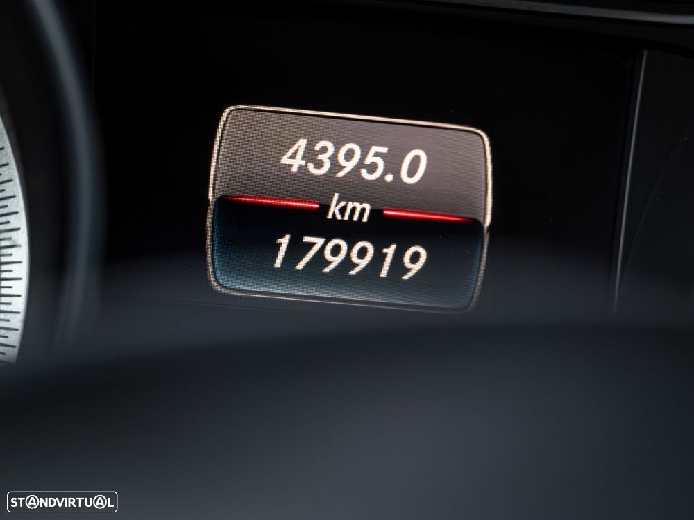 Mercedes-Benz A 180 d AMG Line - 14