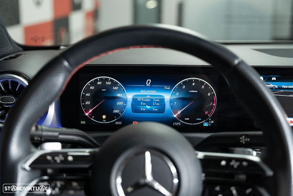 Mercedes-Benz A 200 AMG Line Aut. - 11