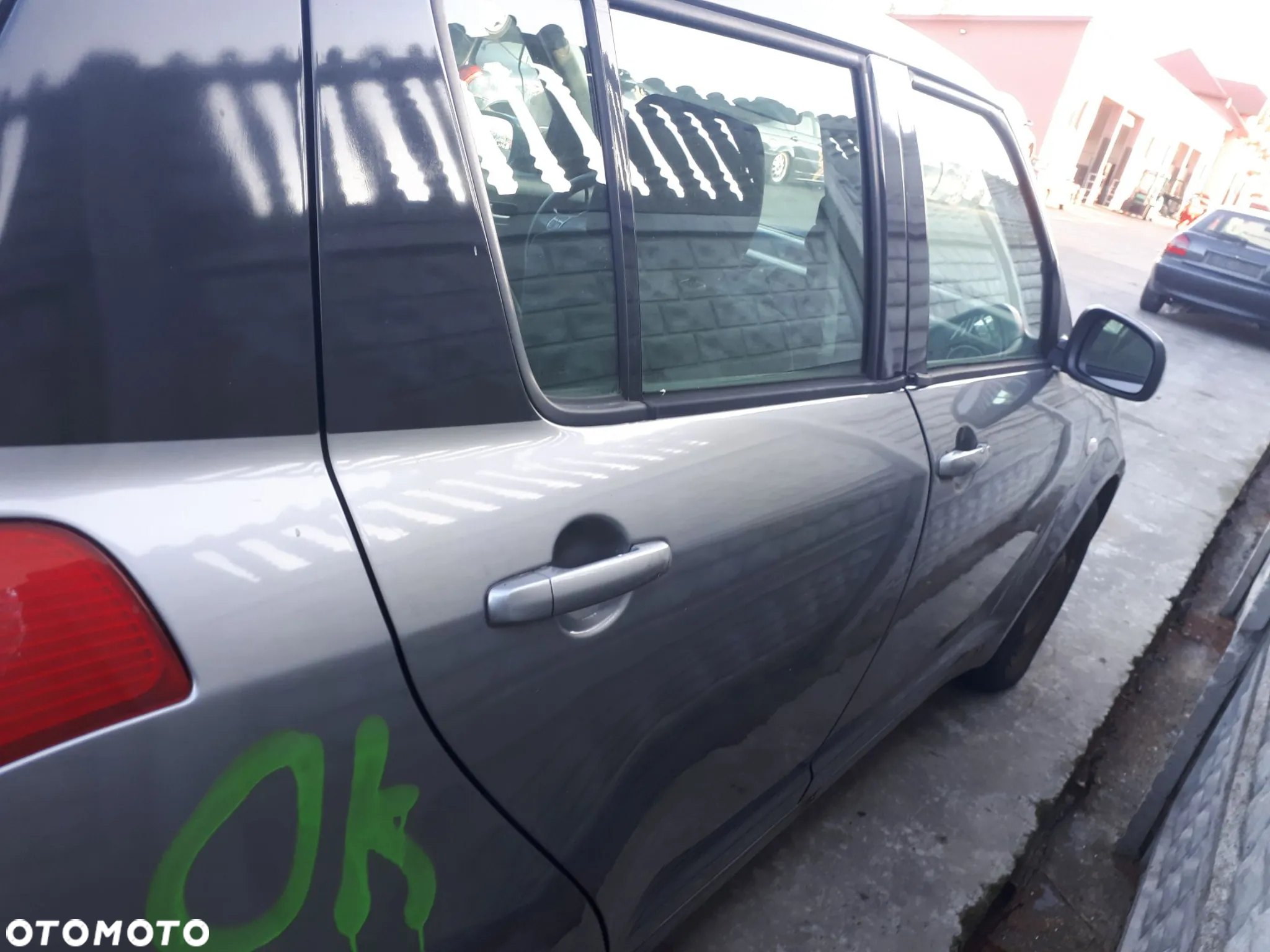SUZUKI SWIFT 04-08 BŁOTNIK PRZÓD PRZEDNI PRAWY LEWY - 13