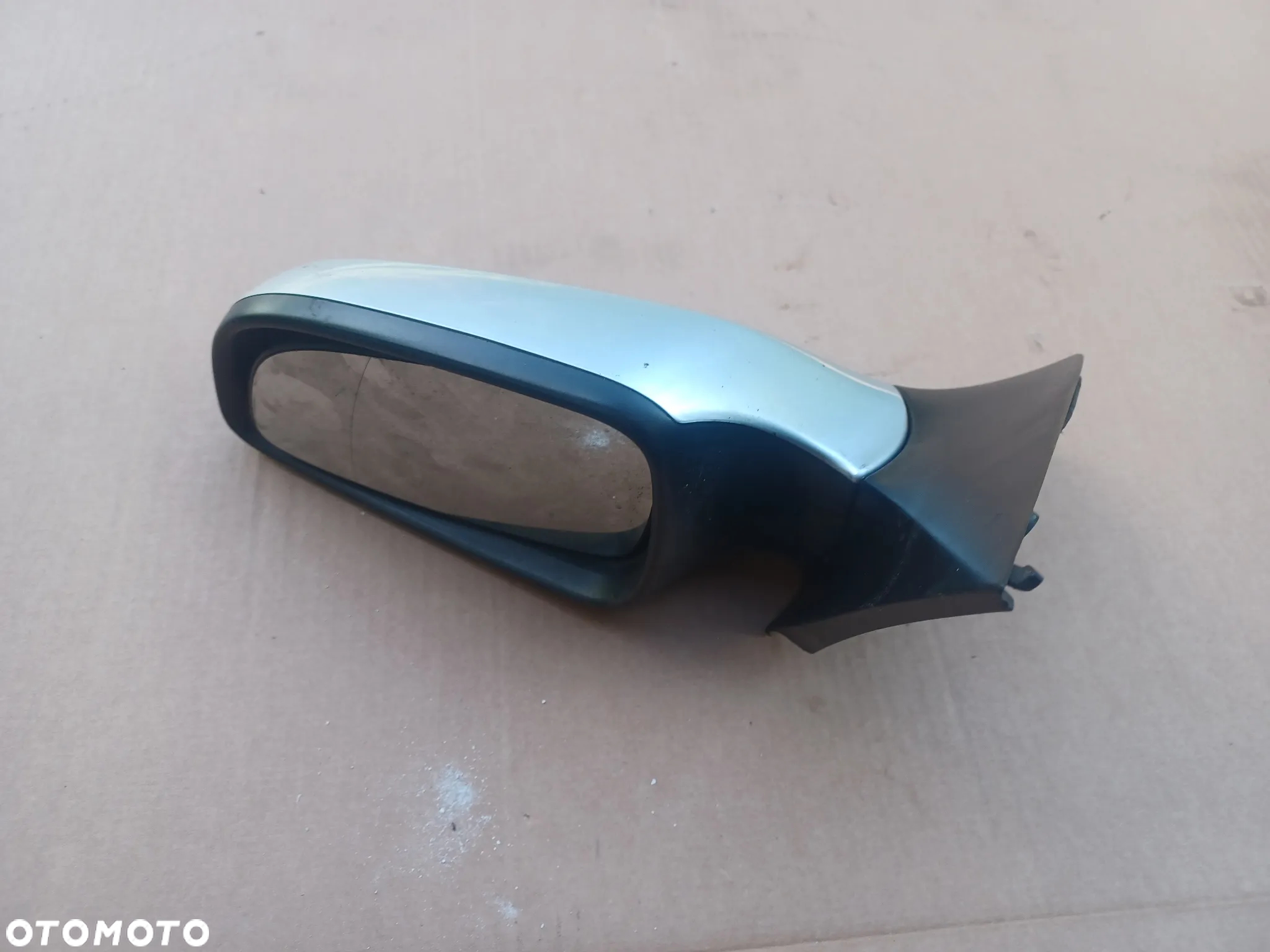 LUSTERKO LEWE OPEL ASTRA H EUROPA - 2