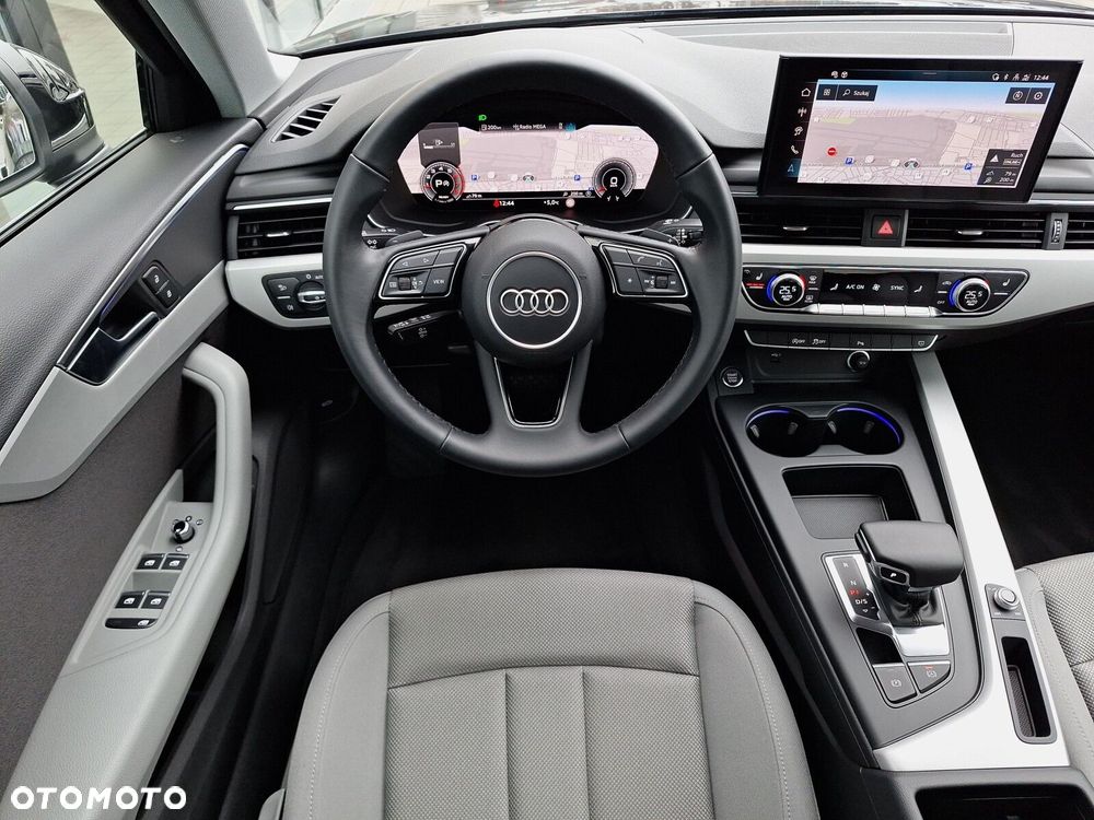 Audi A4 Limousine - 13