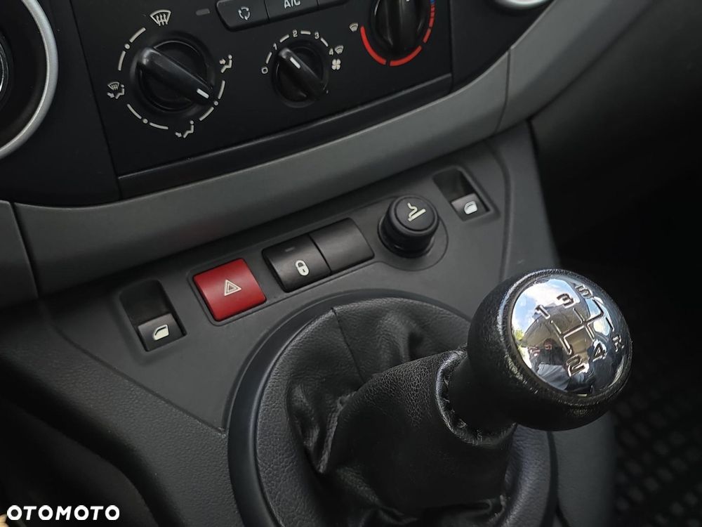 Peugeot Partner 1.6 BlueHDi Outdoor - 17