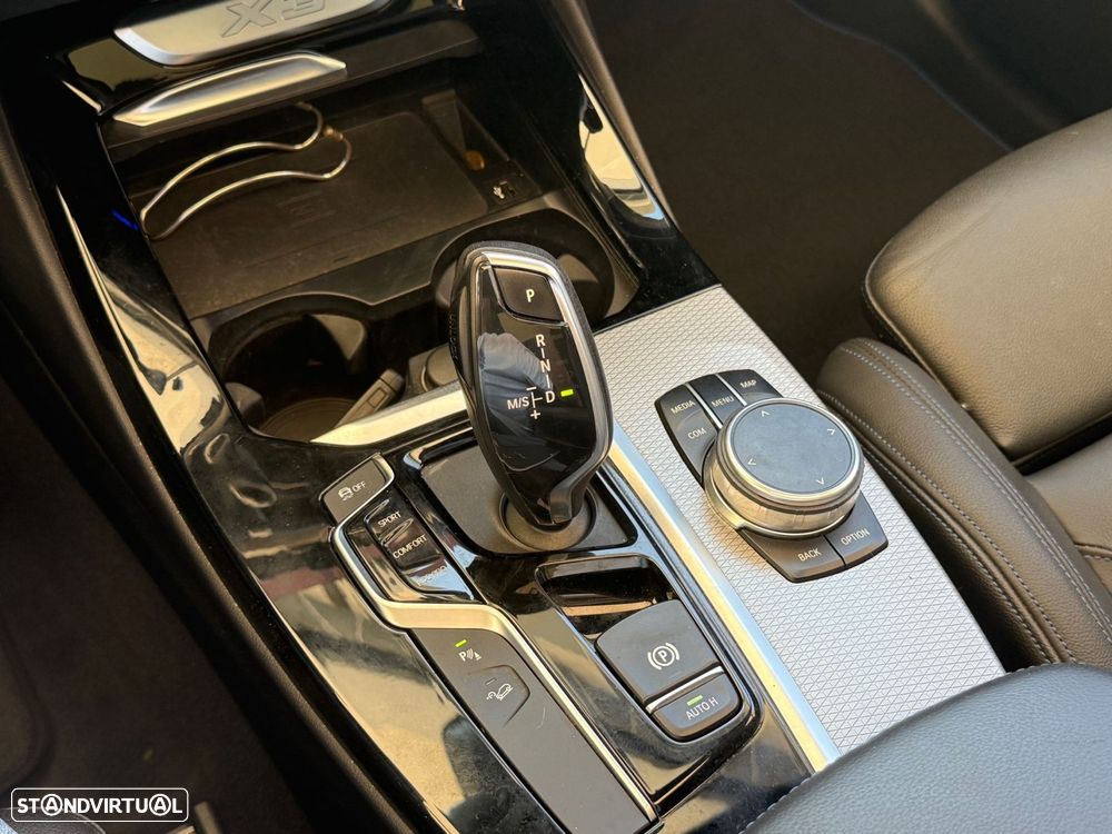 BMW X3 20 d xDrive Pack M - 19