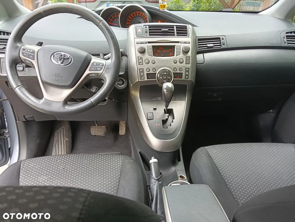 Toyota Verso 2.2 D-CAT Prestige - 6