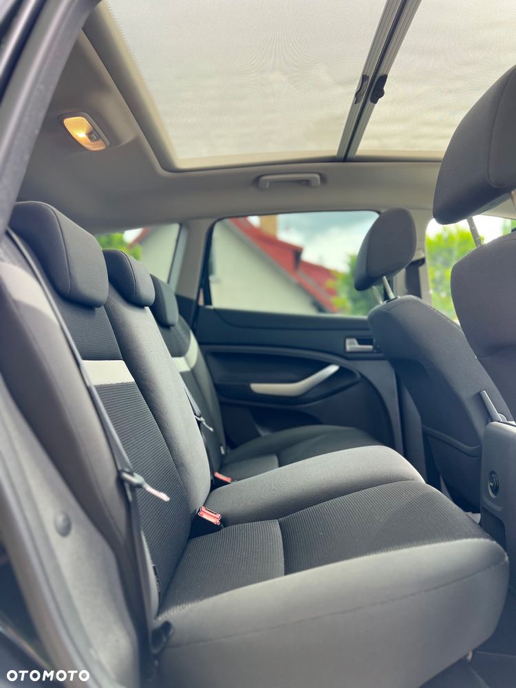 Ford Kuga 2.0 TDCi 4x4 Titanium - 21
