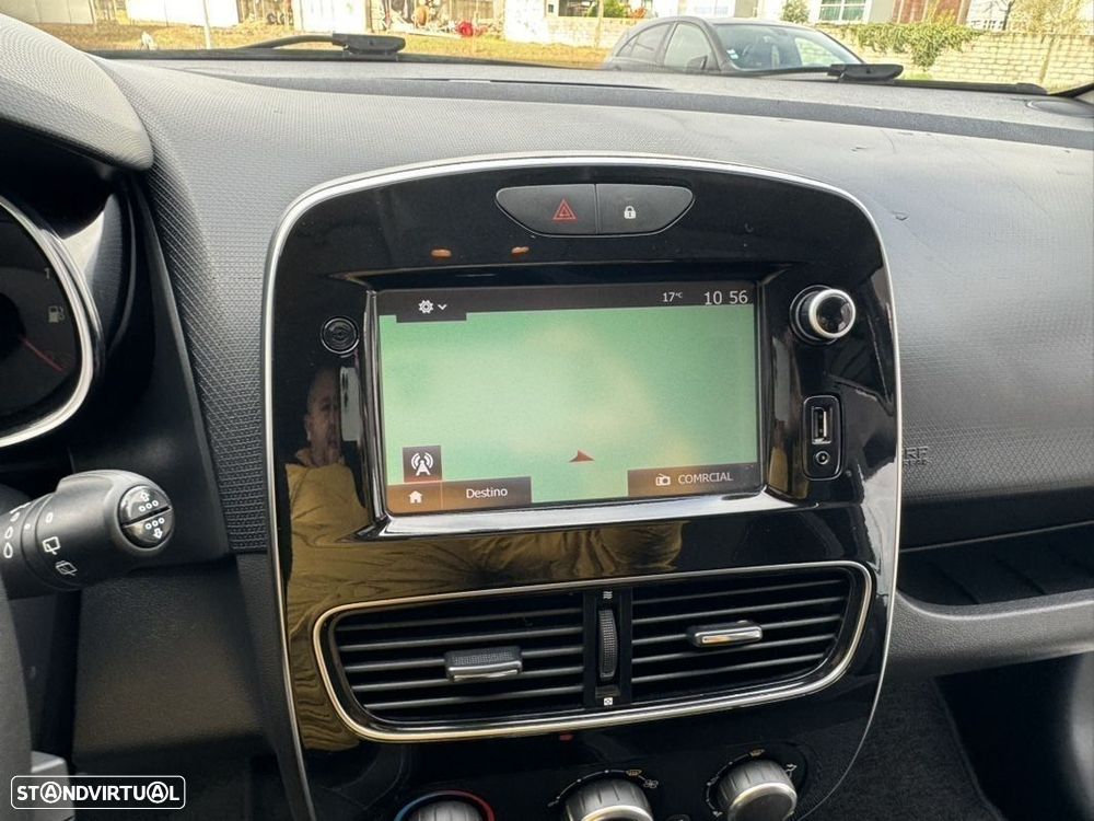 Renault Clio Sport Tourer 1.5 dCi Zen - 38