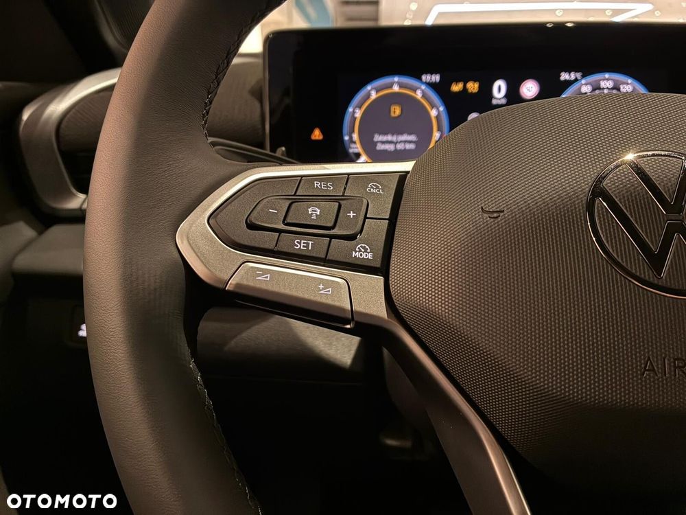 Volkswagen T-Roc - 14