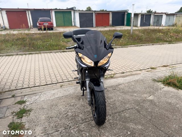 Yamaha FZ6 - 16