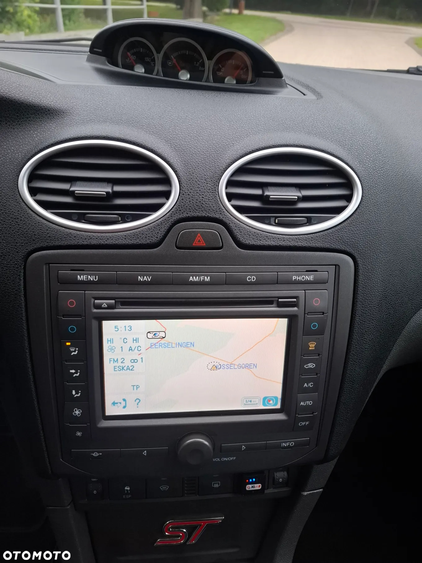 Ford Focus 2.5 ST - 13