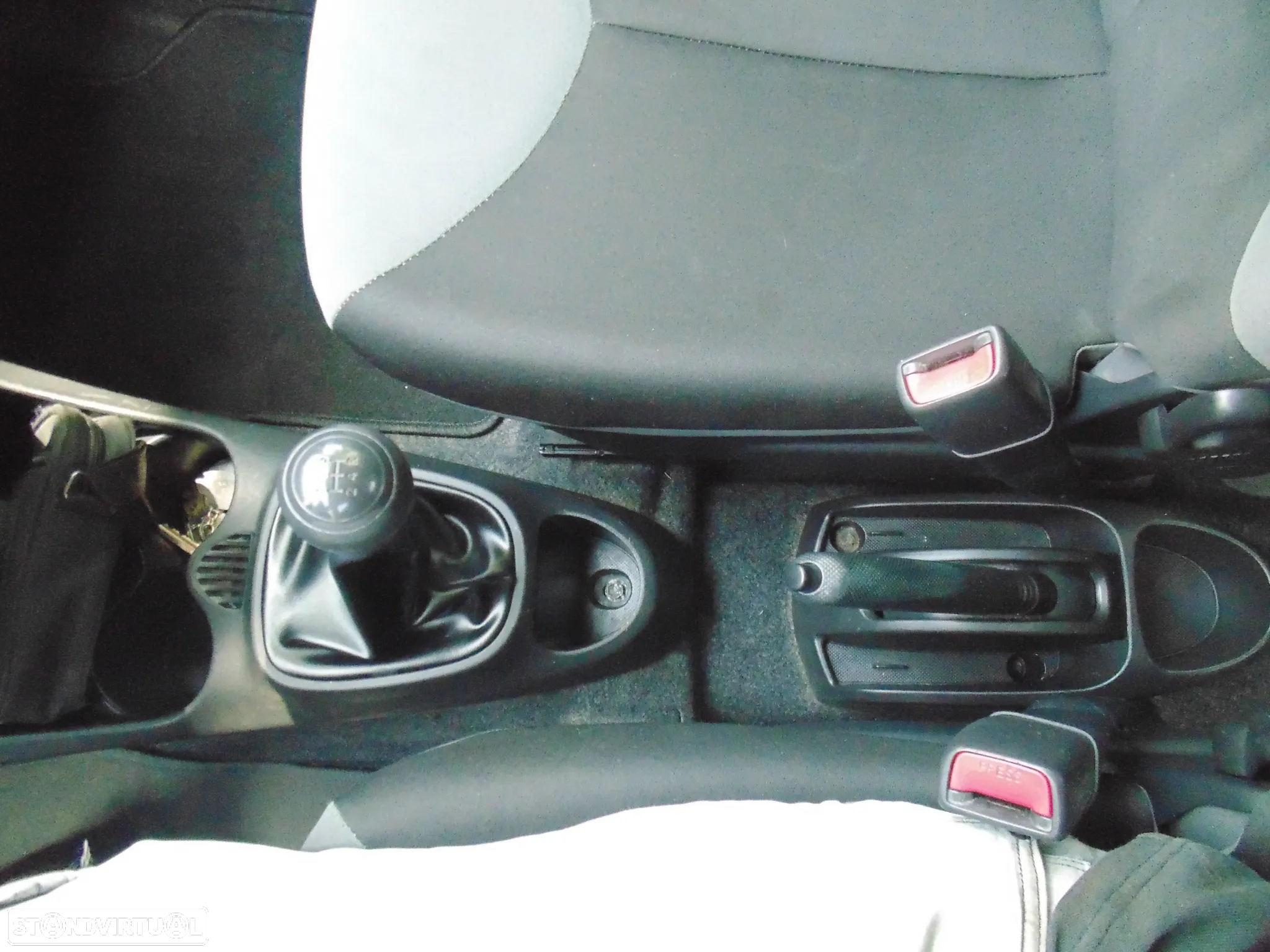 Peugeot 107 1.0 Active - 26
