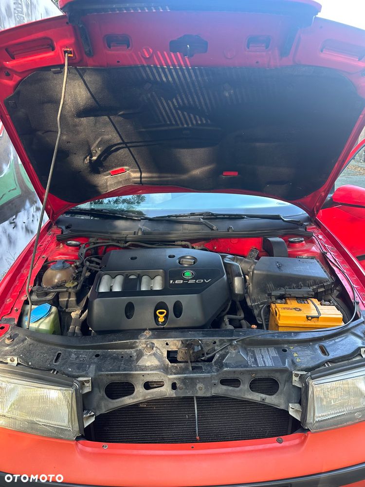 Skoda Octavia 1.8 SLX - 9