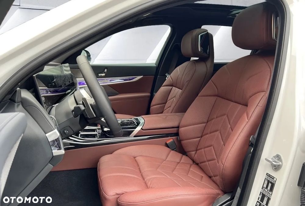 BMW Seria 7 740d xDrive - 9