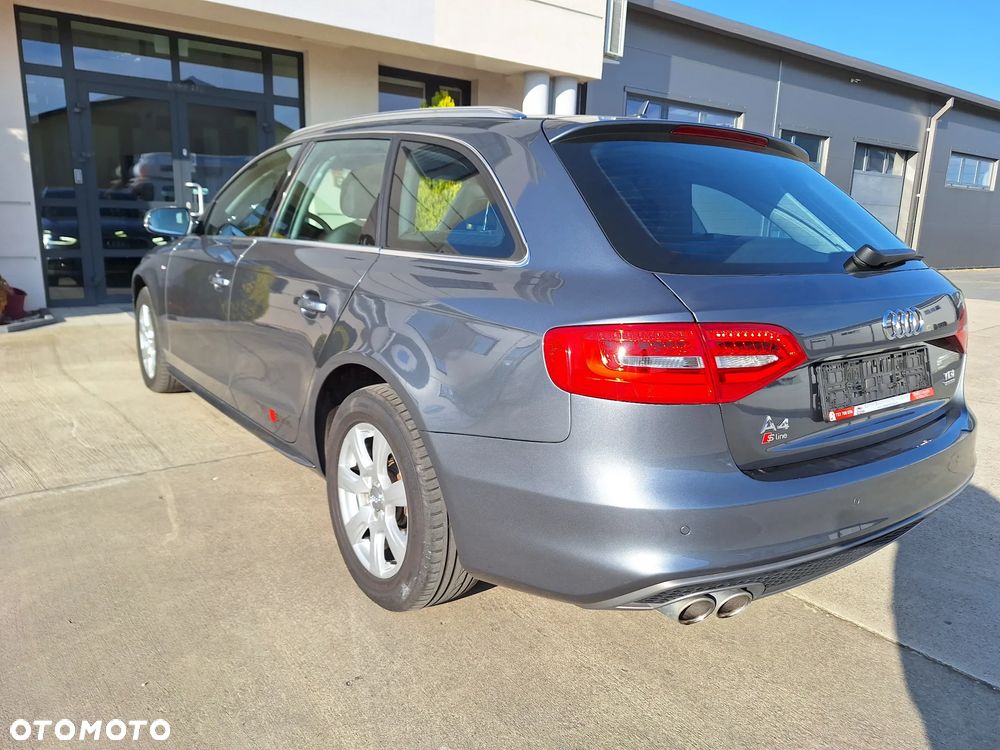 Audi A4 Avant 2.0 TDI DPF clean diesel quattro S tronic S line Sportpaket - 5