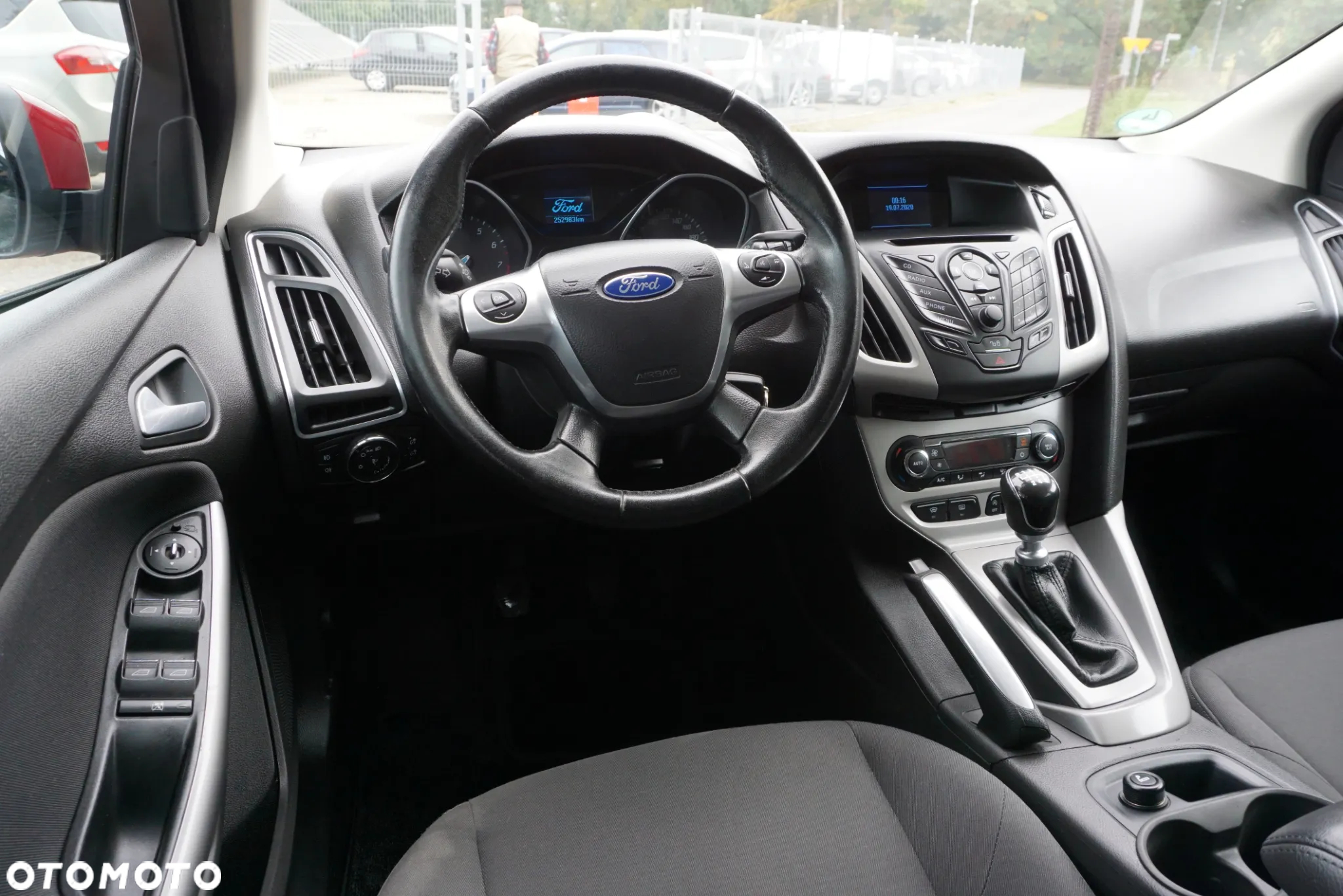 Ford Focus Turnier 1.6 EcoBoost Start-Stopp-System Champions Edition - 11