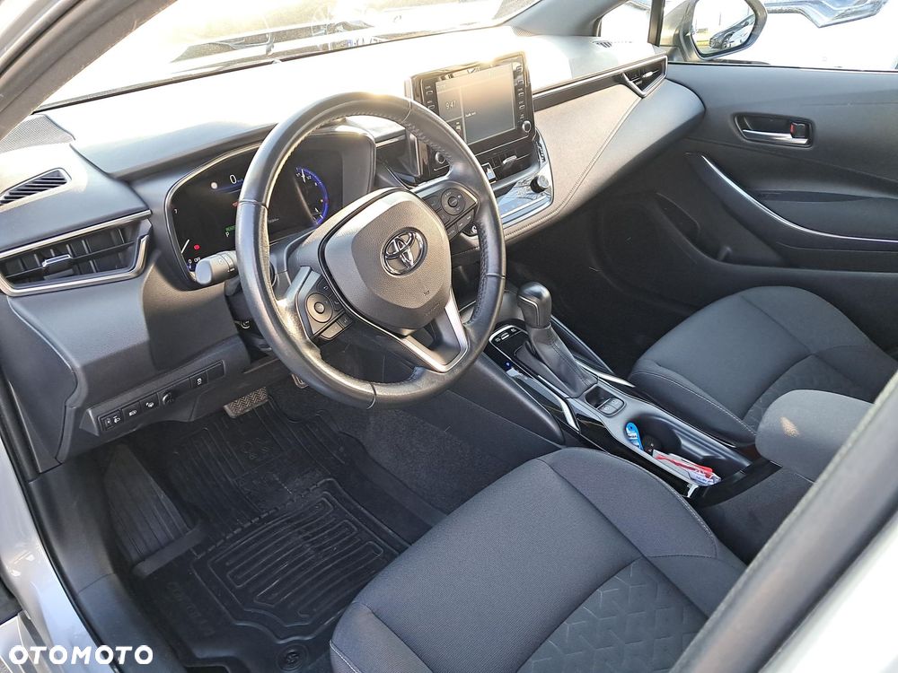 Toyota Corolla - 11