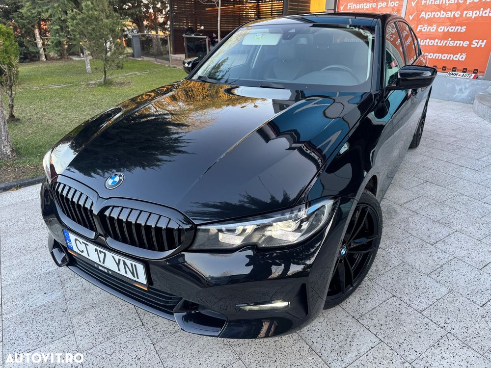 BMW Seria 3 320i Aut. Luxury Line - 25