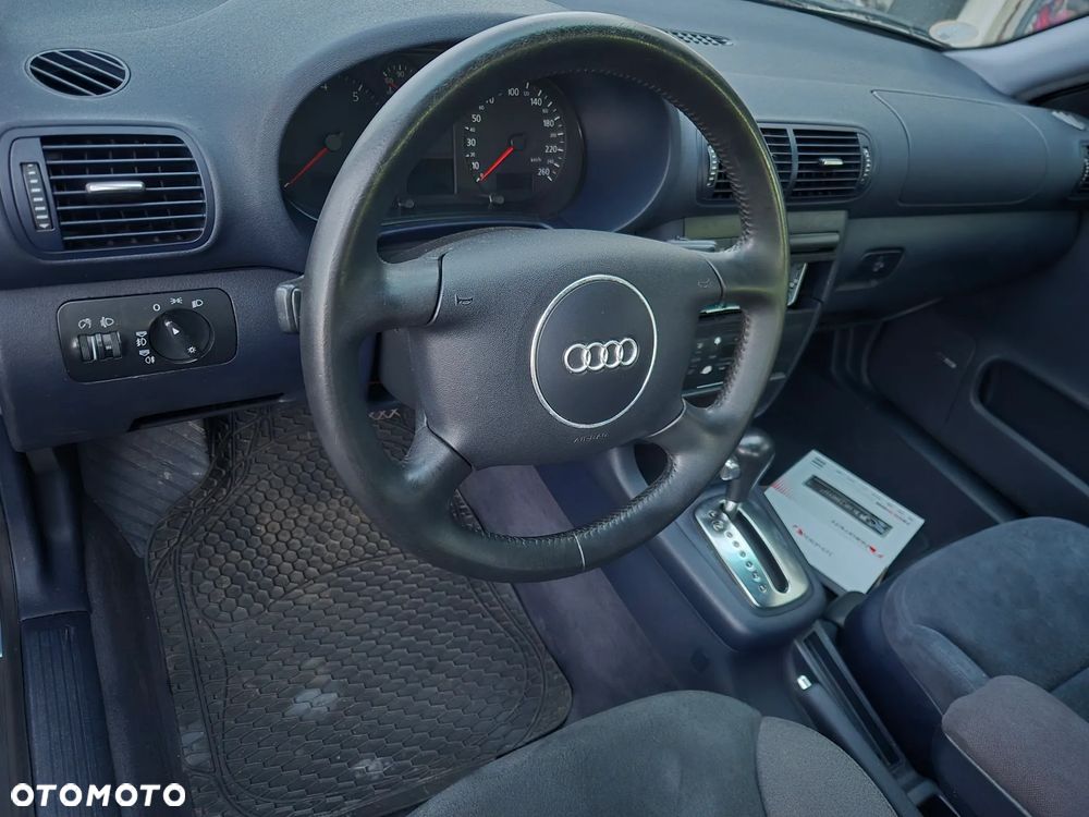 Audi A3 Sportback - 6
