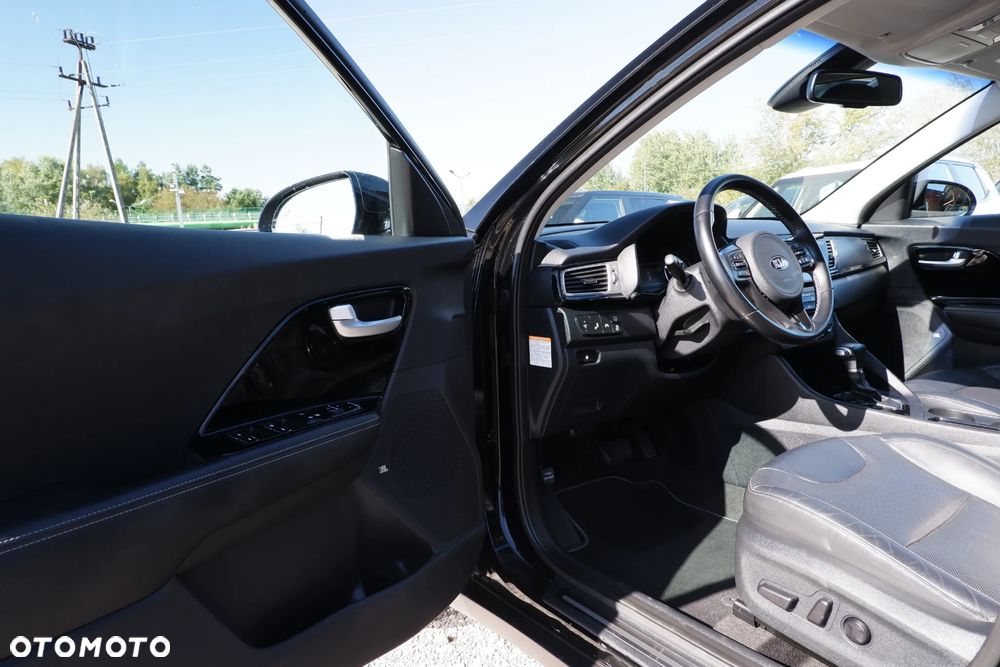 Kia Niro 1.6 GDI Hybrid L Business Line - 26