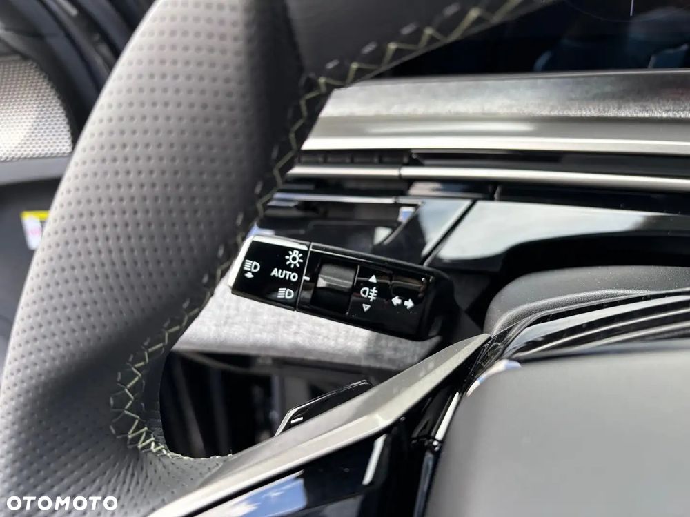 Peugeot 5008 1.2 PureTech mHEV GT S&S e-DCS6 - 9