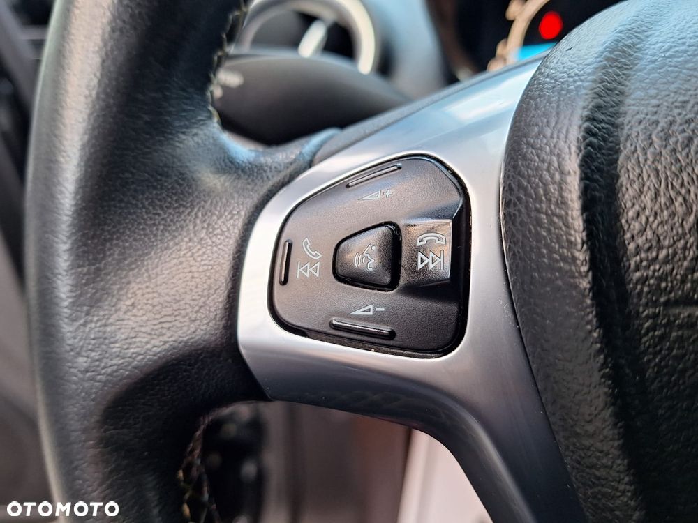 Ford Fiesta 1.0 EcoBoost STart-Stop Titanium - 17