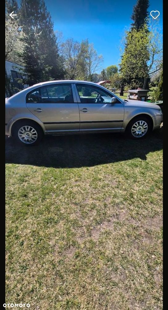 Skoda Superb 1.8 Turbo Comfort - 9