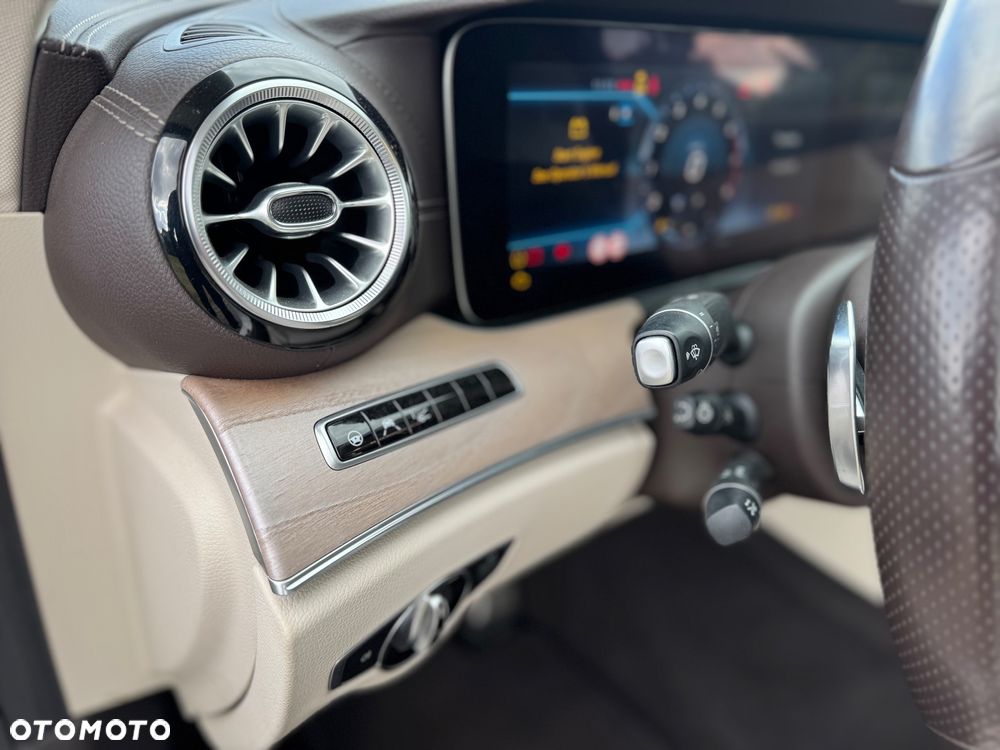 Mercedes-Benz Klasa E 400 4-Matic 9G-TRONIC - 31