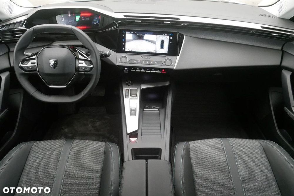 Peugeot 308 - 8