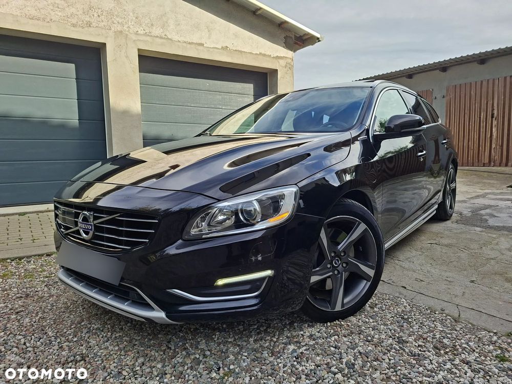 Volvo V60 D6 AWD Plug-in Hybrid R-Design Summum - 7