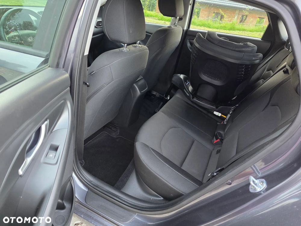 Hyundai i30 1.0 T-GDI Connect & Go - 12