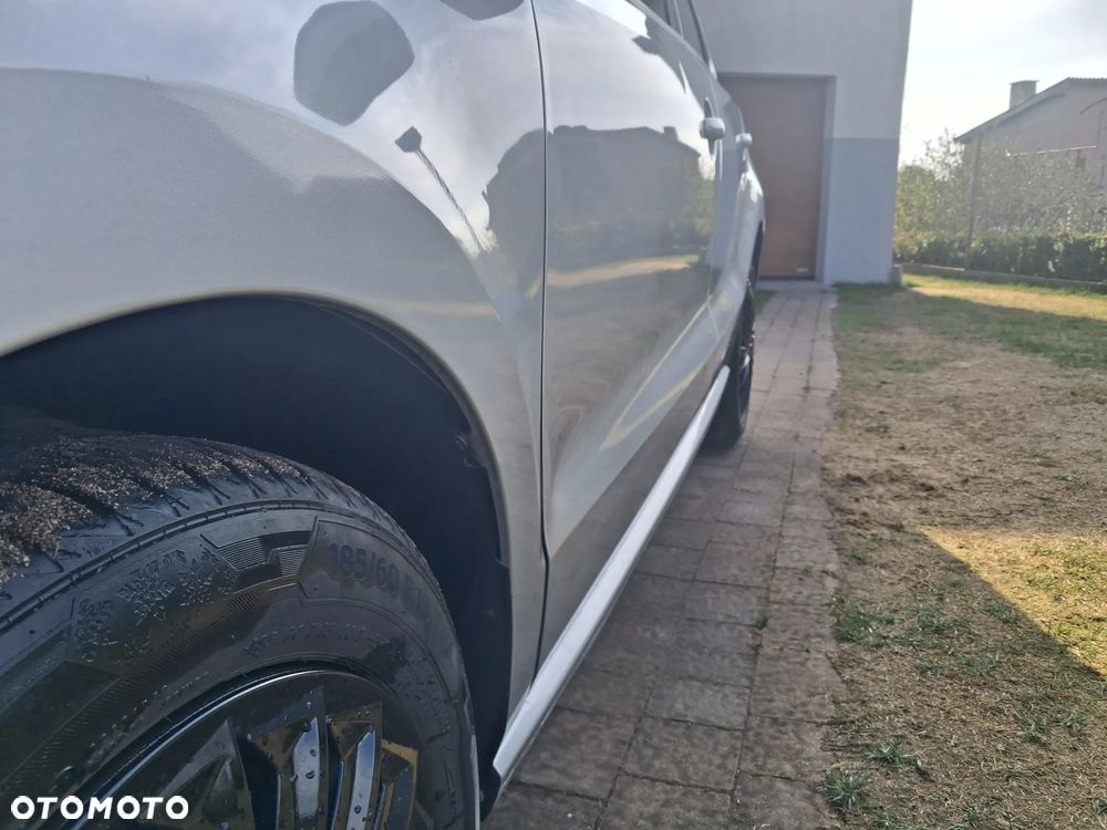 Volkswagen Polo - 8