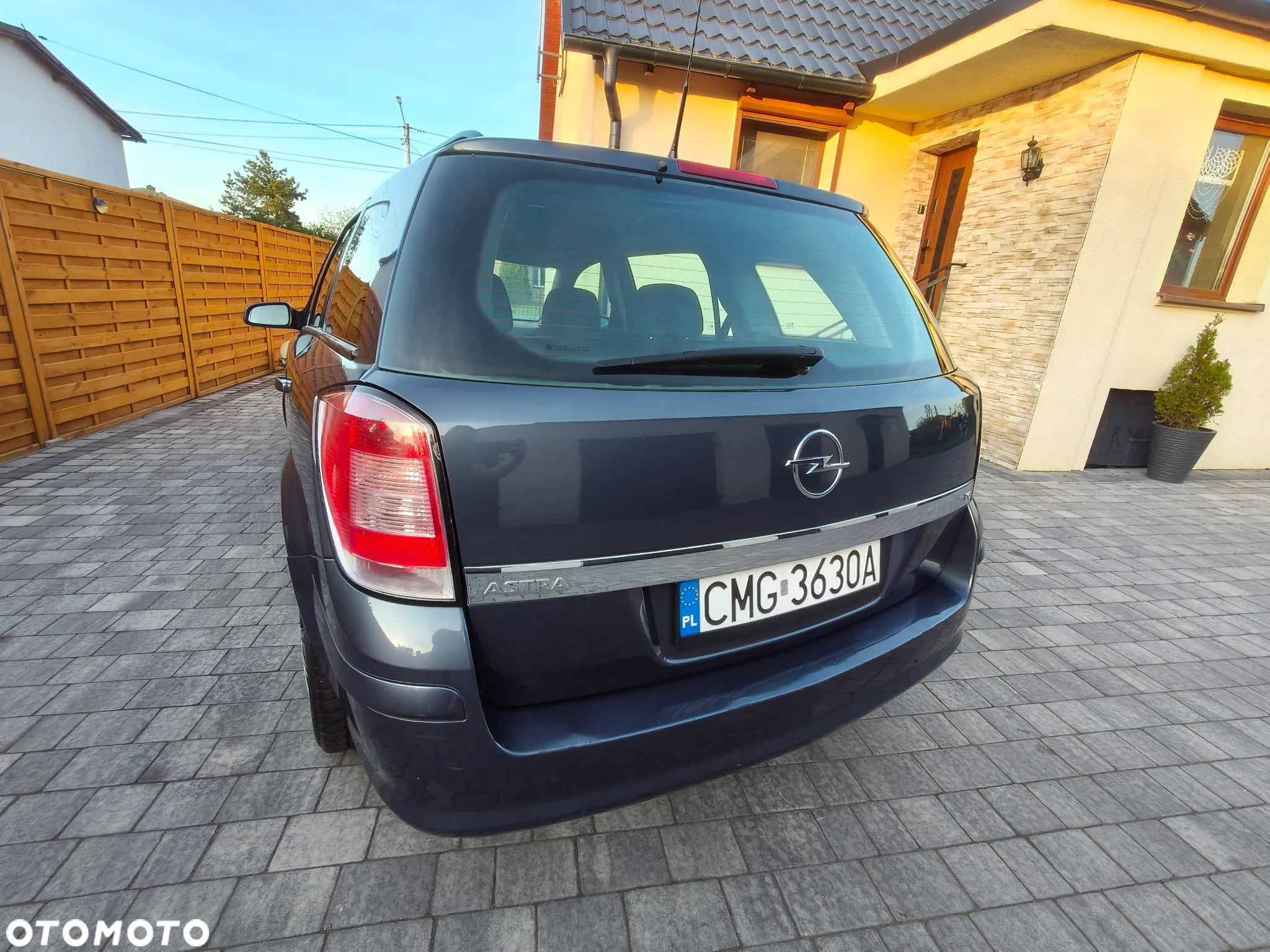 Opel Astra 1.6 Active - 12