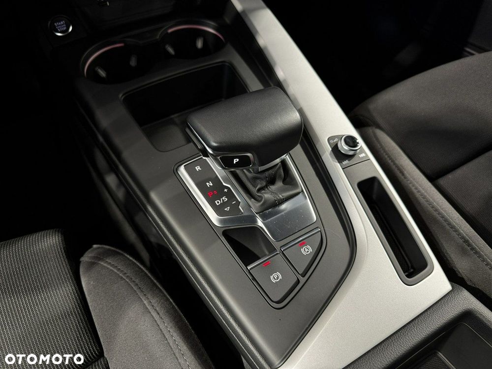 Audi A4 Limousine - 27