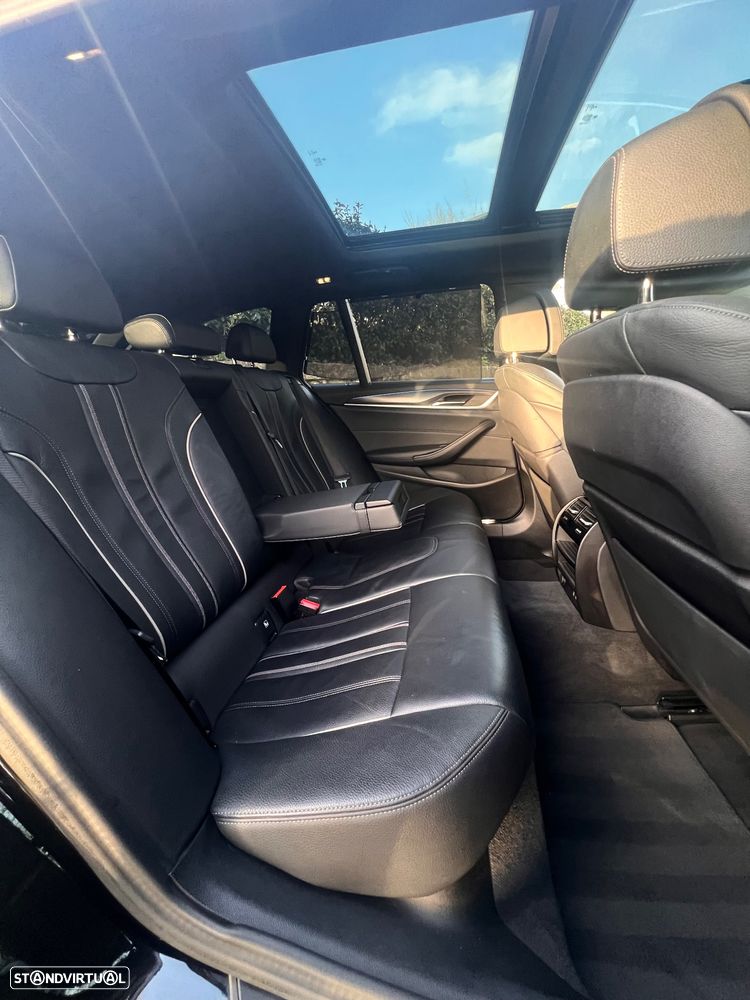 BMW 530 e Pack Desportivo M - 21