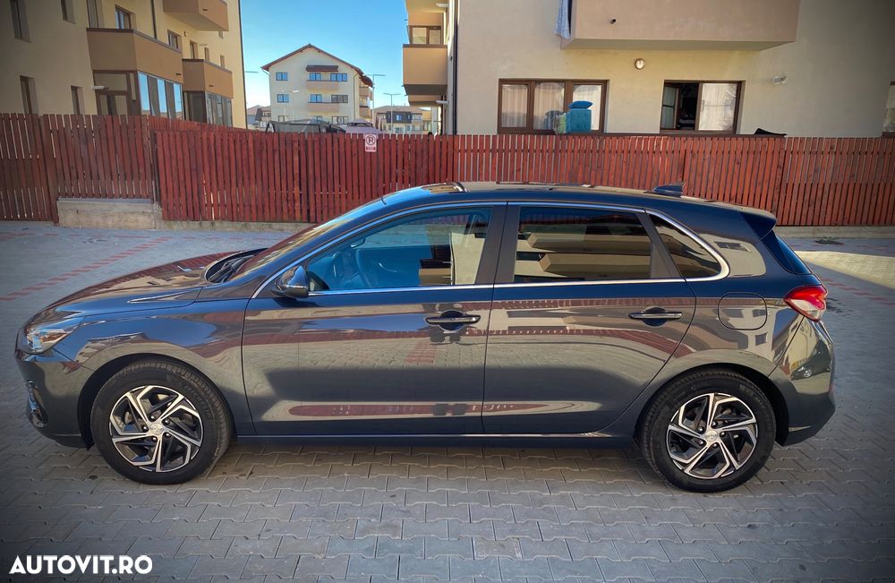 Hyundai i30 1.5 110CP 5DR M/T Highway - 1