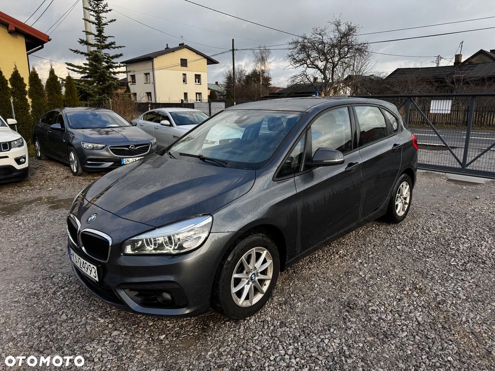 BMW Seria 2 218d - 16