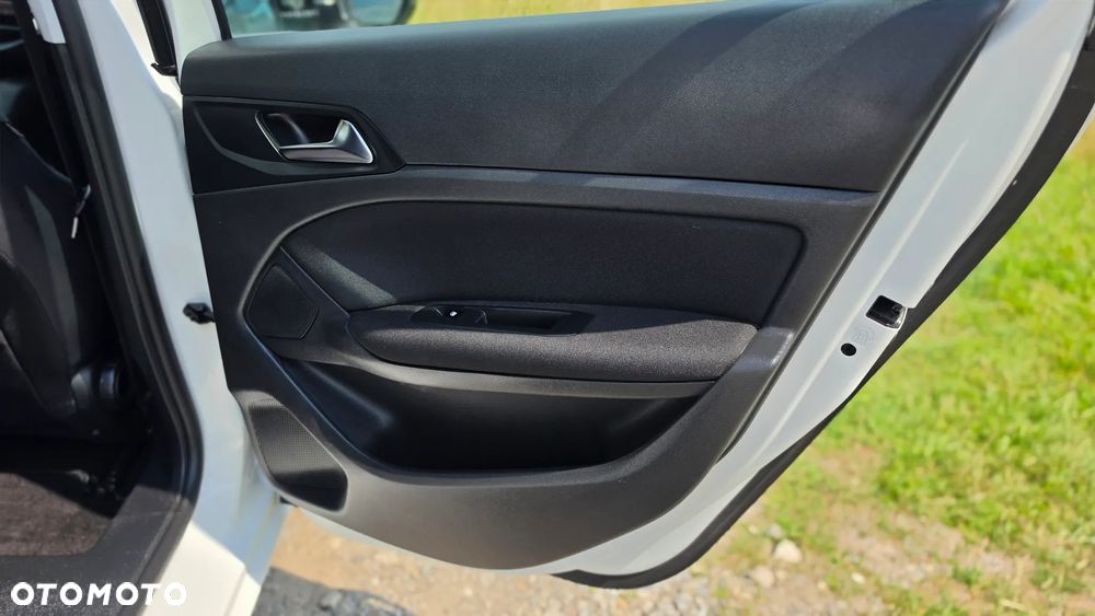 Peugeot 308 1.6 BlueHDi Active S&S - 9