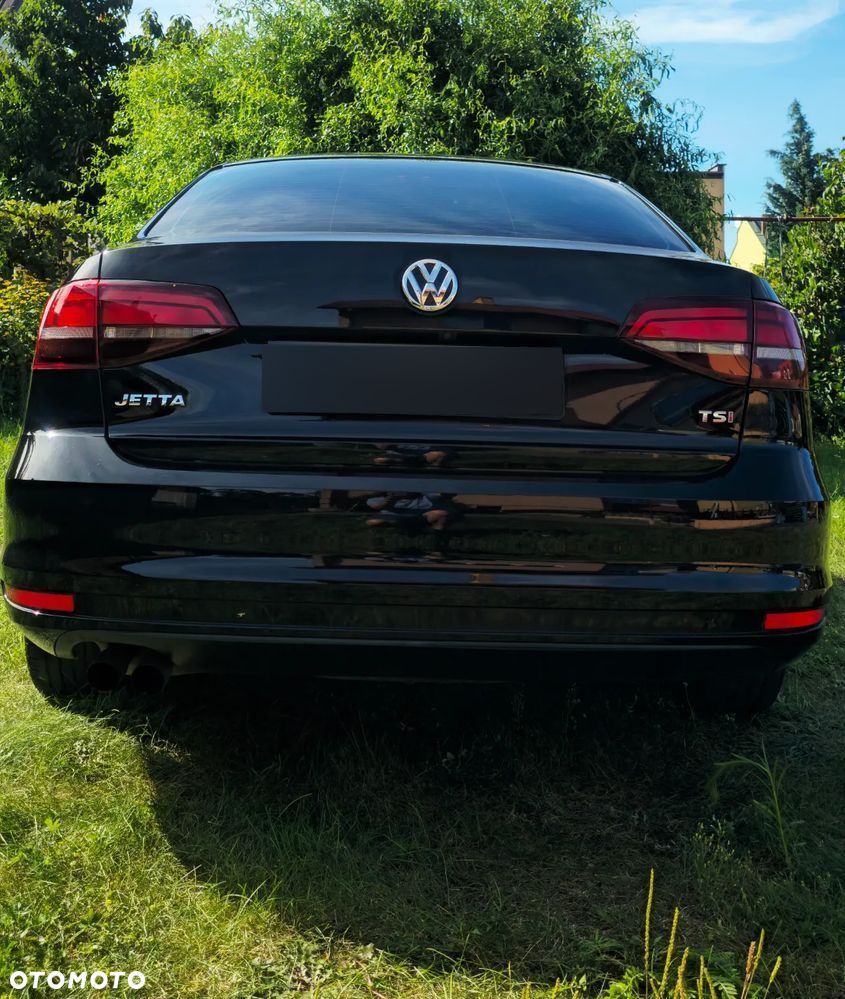 Volkswagen Jetta - 5