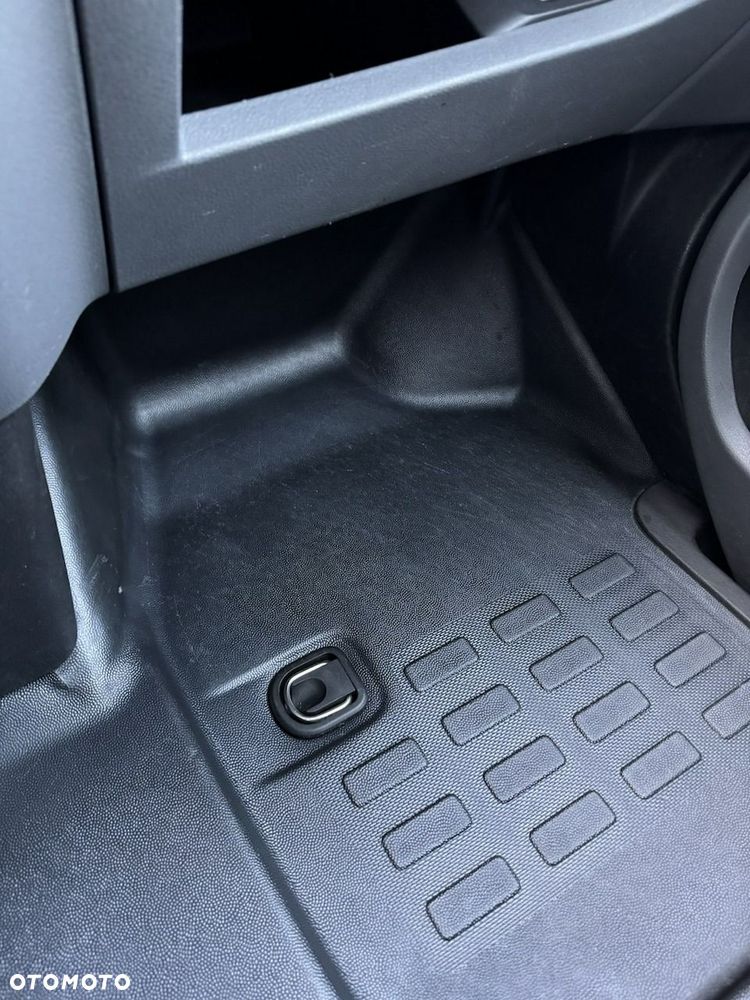 Opel Vivaro - 38