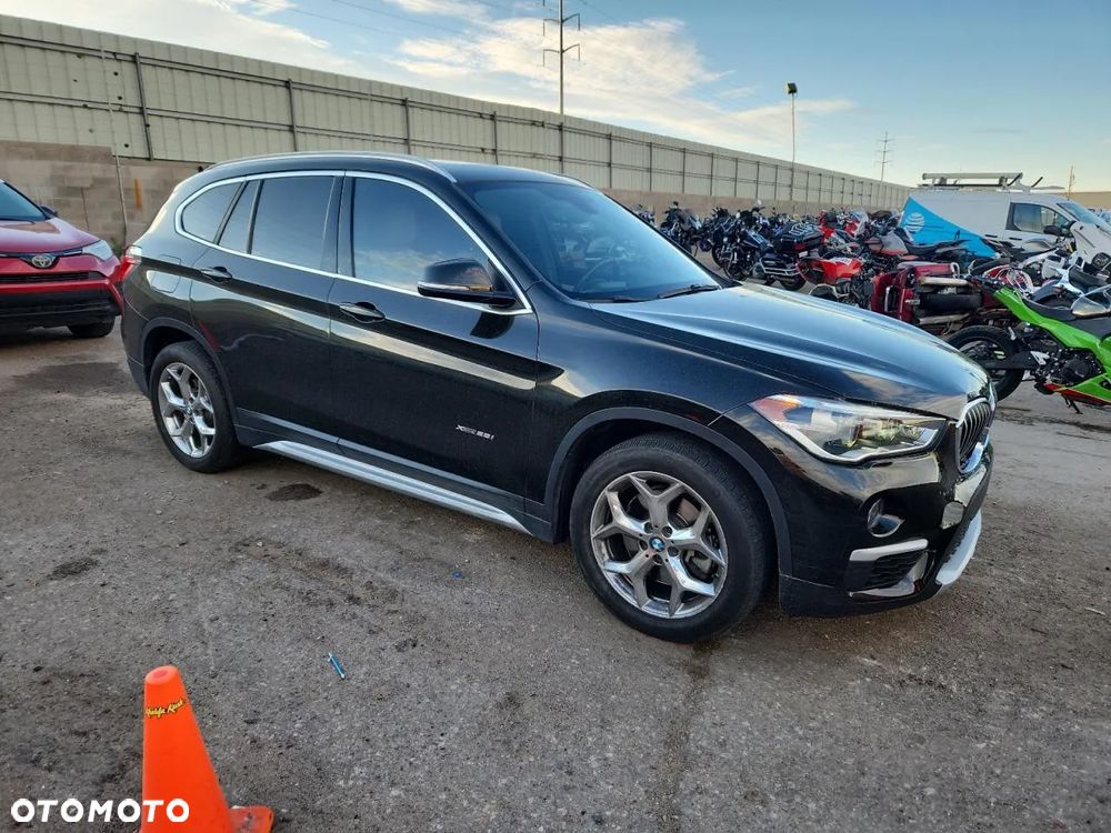 BMW X1 xDrive25i Advantage sport - 2