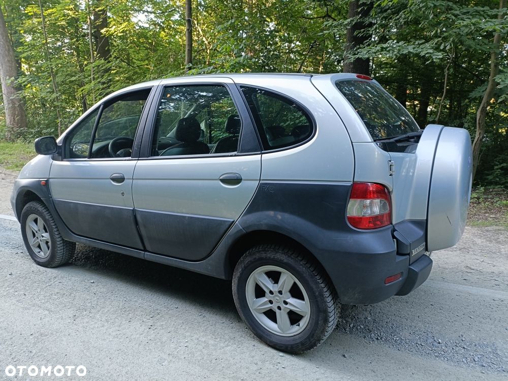 Renault Scenic RX4 - 5