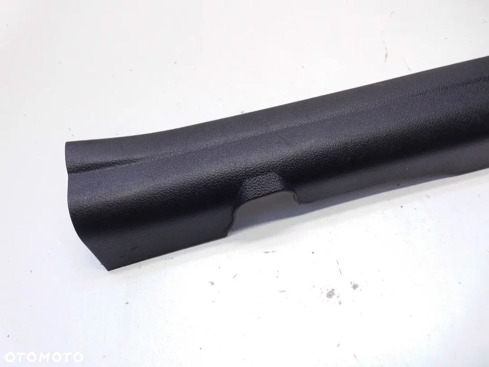 OSŁONA LISTWA NAKŁADKA PROGU WEWNĘTRZNA KIA CEED II LEWA PRZEDNIA - 2