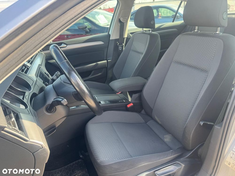 Volkswagen Passat 1.5 TSI EVO Elegance - 16