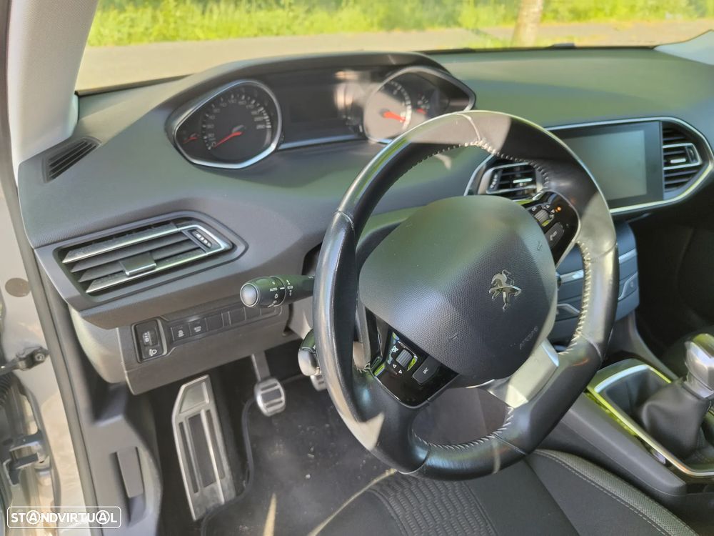 Peugeot 308 1.6 BlueHDi Style - 17