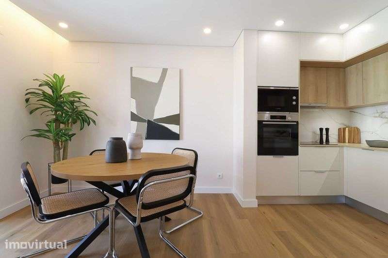 Apartamento t2 à venda na Rua Gonçalves Viana, 8 - Grande imagem: 2/12