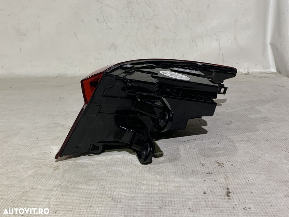 Lampa stop stanga pe aripa, Skoda Enyaq, 2021, 2022, 2023, 2024, cod origine OE 5LA945207A. - 5